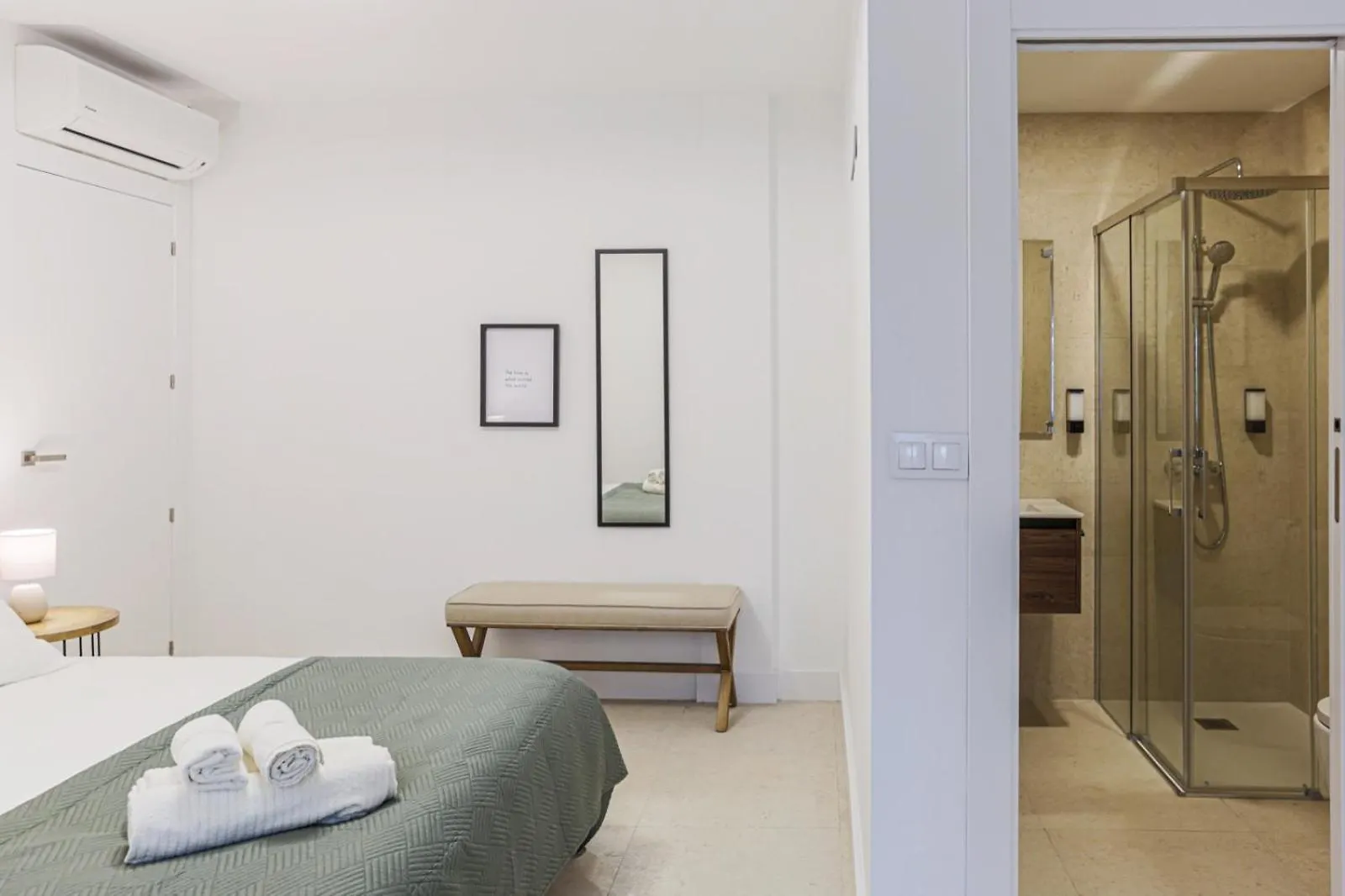 Royar Apartamentos Jaén 0*,  Spanien
