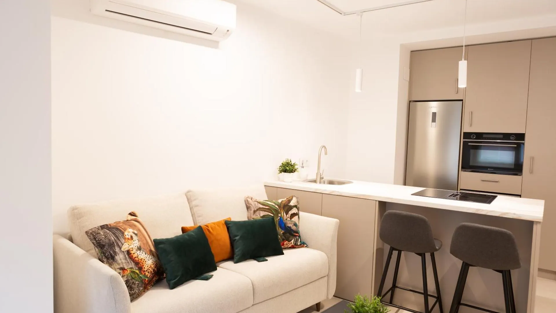 Royar Apartamentos Jaén Spanien